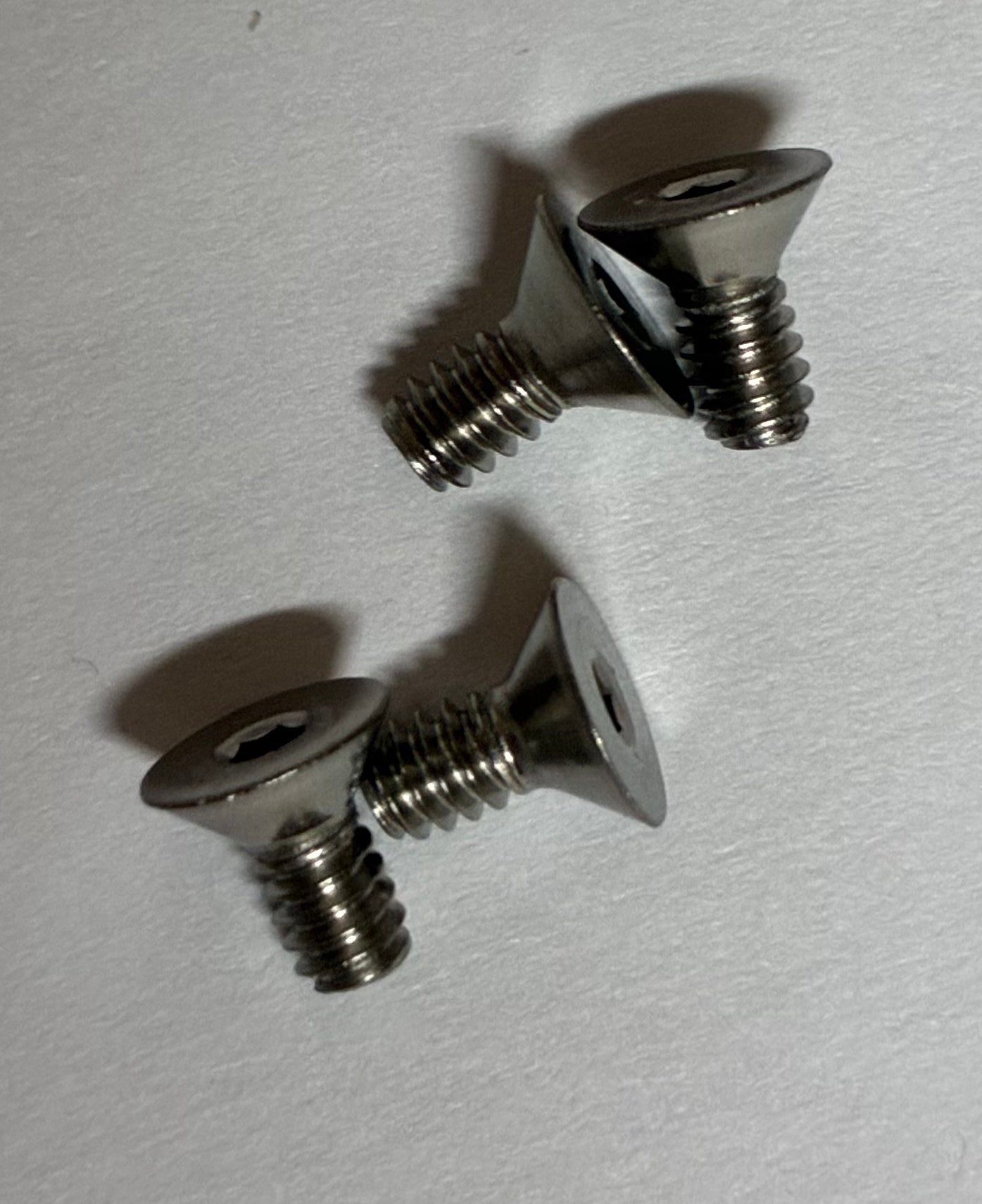 (SFS0806) STAINLESS STEEL FLAT HEAD SOCKET SCREW 8-32 X 3/8" - 50 pcs/pkg